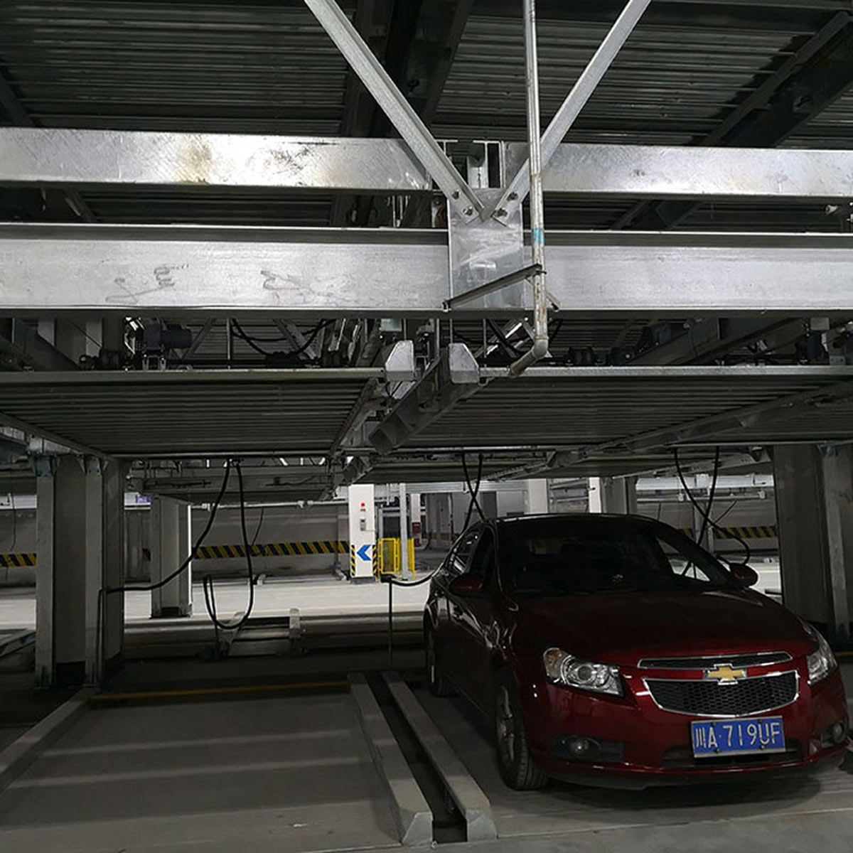 蓝田PSH2二层升降横移式机械立体停车设备